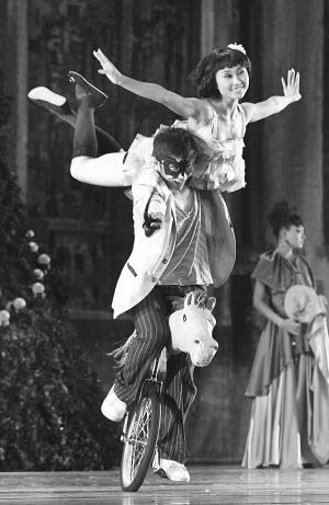 情景剧《胡桃夹子》上演 在兵马俑头顶跳芭蕾
