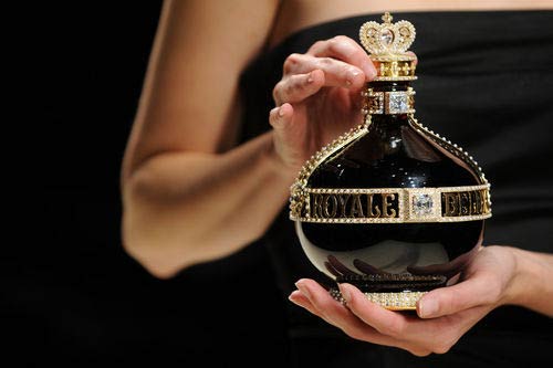 全世界最昂贵的香水瓶亮相伦敦时装周