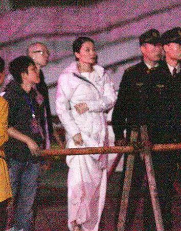 这是王菲继地震义演后首次登台表演