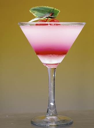 ۼ Pink Lady Cocktail 