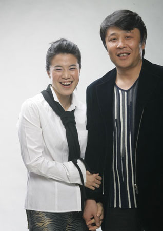 郭斌现身赛场为王楠加油助威王楠生日 丈夫送上9999朵玫瑰婚礼可能