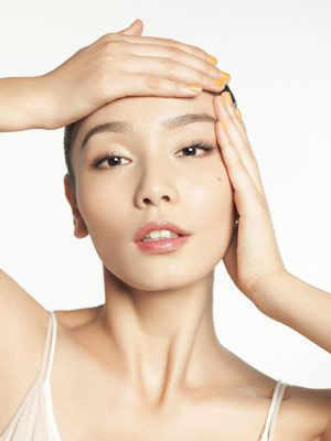 月经前后爆发痘痘可通过排毒改善