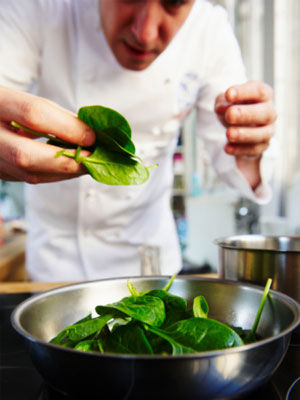 菠菜含有丰富的钾元素