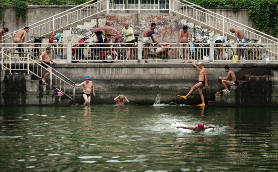 Jonathan Kos-Read - Old Men Swimming