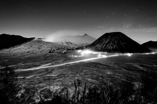 ˡɽͺRony ZakariaMen, Mountains and The Sea 