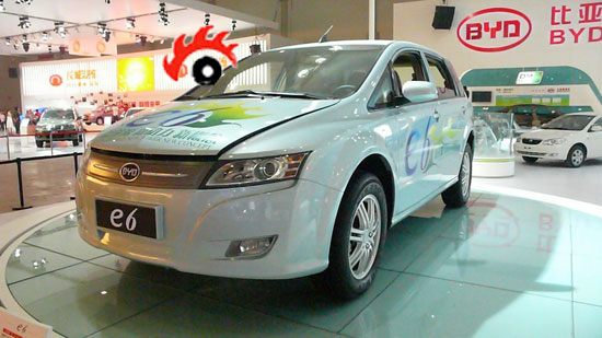 比亚迪e6纯电动轿车