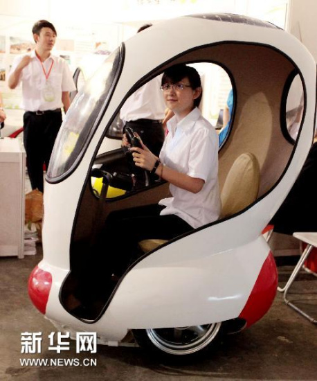 多款环保电动车亮相北京清洁能源汽车展