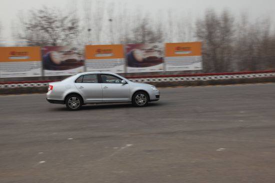 ���ڼ��ٲ���