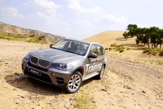 终极越野+新浪沙漠体验宝马越野驾驶培训营(2