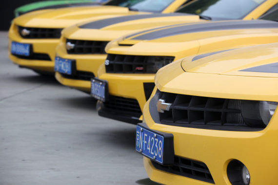 肌肉車陳列 名車志《速度與激情6》盛夏派對(duì)火爆開啟 肌肉車陳列 名車志《速度與激情6》盛夏派對(duì)火爆開啟