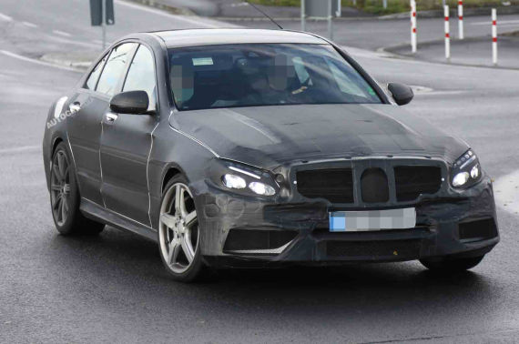 Mercedes-Benz C-class C63 AMG Spy 01