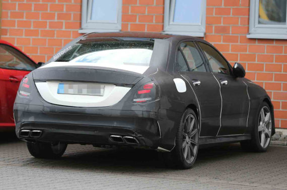 Mercedes-Benz C-class C63 AMG Spy 09