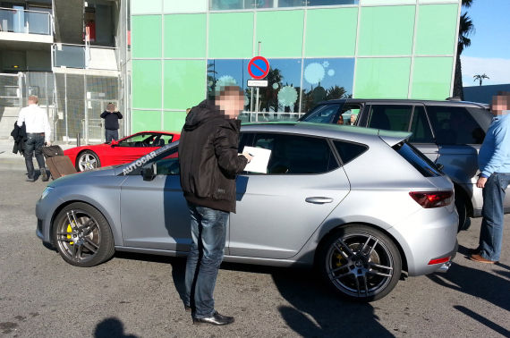 Seat Leon Cupra R Spy 03