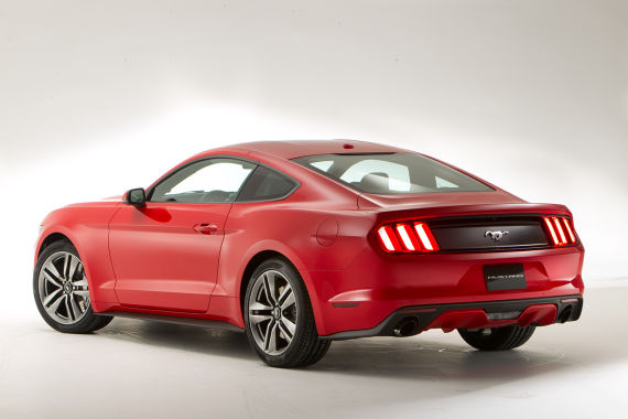 Ford Mustang 02