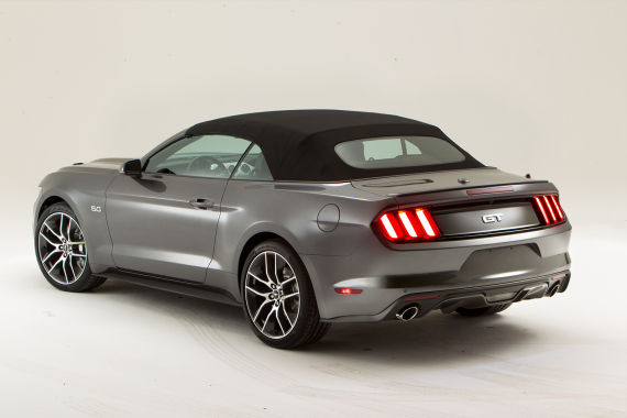 Ford Mustang 08