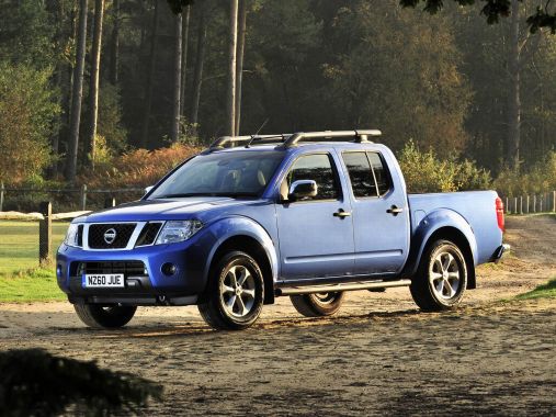 ھ Nissan Navara