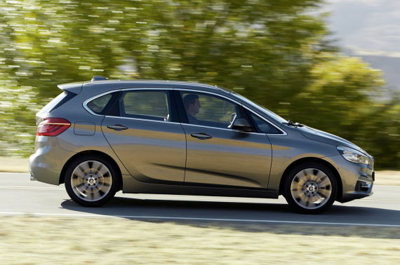 BMW 2-series Active Tourer 02