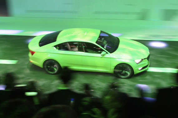 Skoda VisionC Concept Live 05