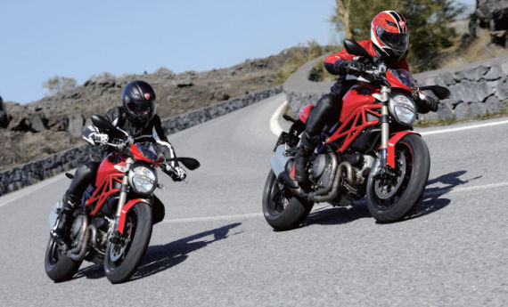 2013Ducati Monster 1100 EVO