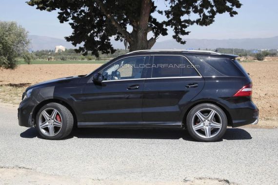 2015 Mercedes-Benz ML 63 AMG facelift spy photo -03