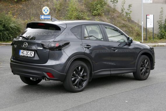 Mazda CX-5 Facelift Spy 05