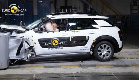 Citroen C4 CACTUS EuroNCAP 03