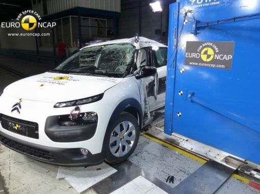 Citroen C4 CACTUS EuroNCAP 04