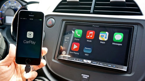 CarPlay和Android Auto正预示着IT巨头正在一点一滴地渗透汽车这个传统行业