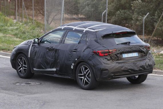 Infiniti QX30 Spy 06