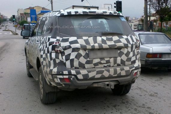 Ford Everest Spy 05