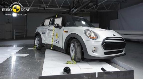 MINI Hatch EuroNCAP 05