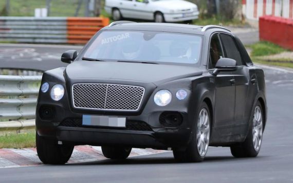 Bentley SUV spy