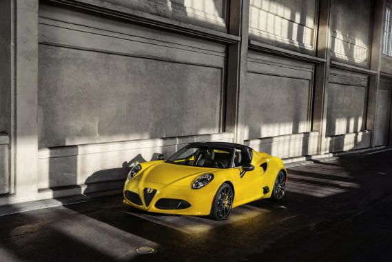 Alfa Romeo 4C Spider 06