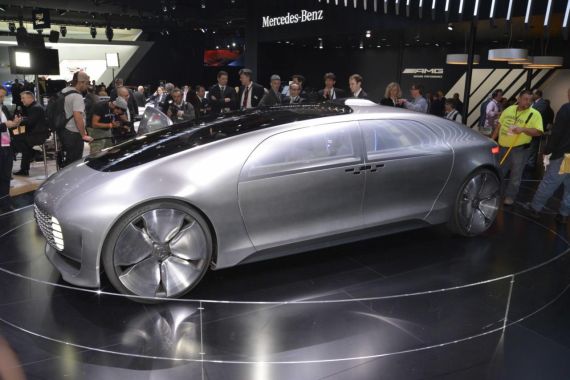 Mercedes-Benz F 015 Luxury in Motion concept 10
