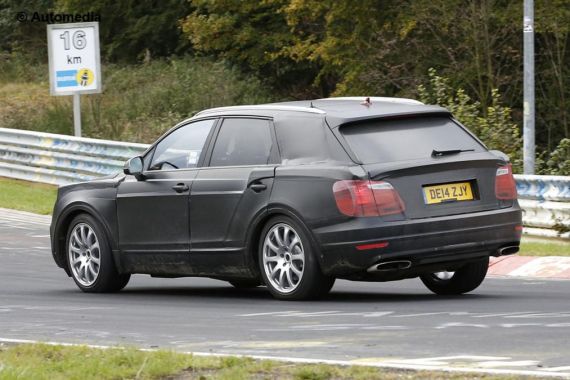 Bentley SUV spy 06