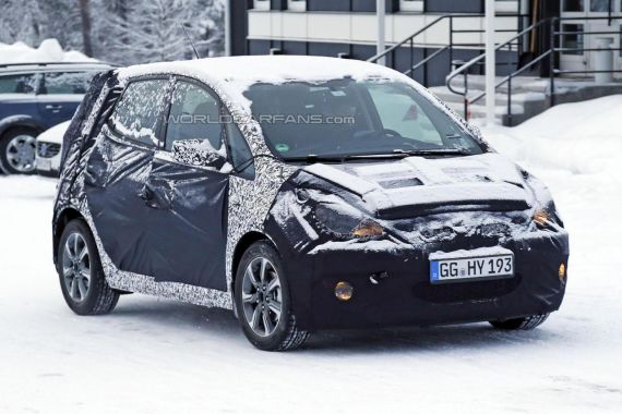 Hyundai iX20 facelift spy 03