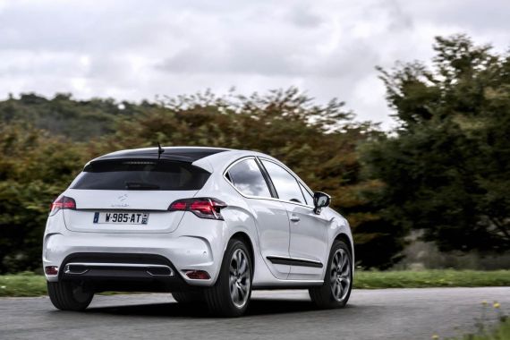 2015 Citroen DS4 02