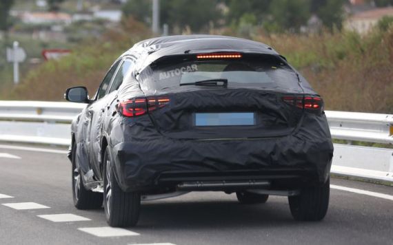 Infiniti QX30 spy 03