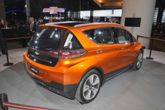 Chevrolet Bolt EV concept at 2015 NAIAS _02