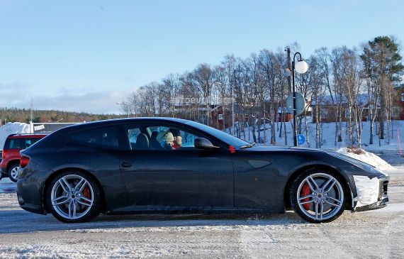 Ferrari FF Facelift Spied 04