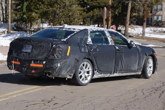 Cadillac CT6 spy 03