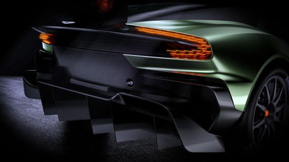 Aston Martin Vulcan 10