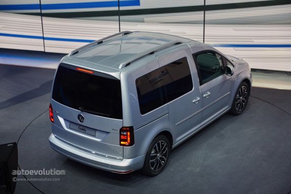 Volkswagen Caddy Live 05