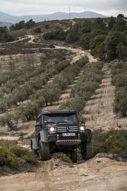 Mercedes-Benz G500 4x4 04