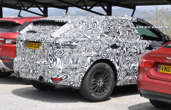 Jaguar F-Pace Spy 02