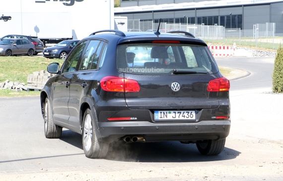 Audi Q1 Spy 07