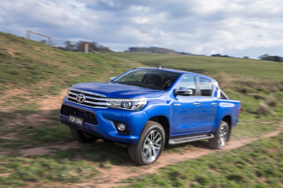 Toyota HiLux 10