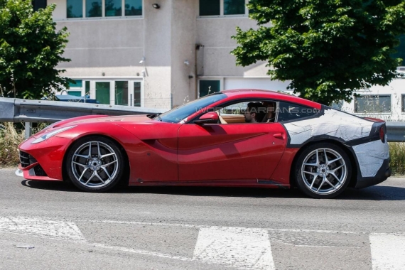 Ferrrari F12 Berlinetta M spy 06