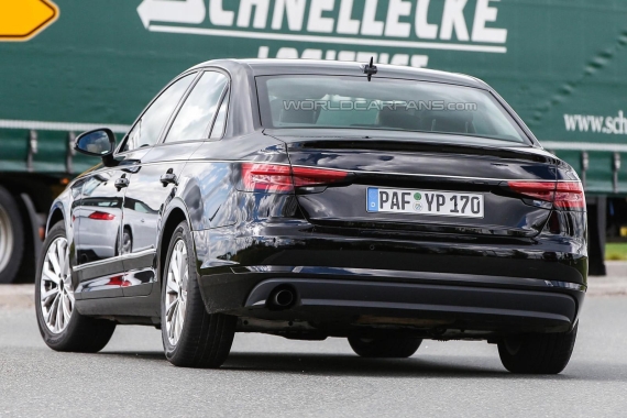 Audi A4 Spy 09