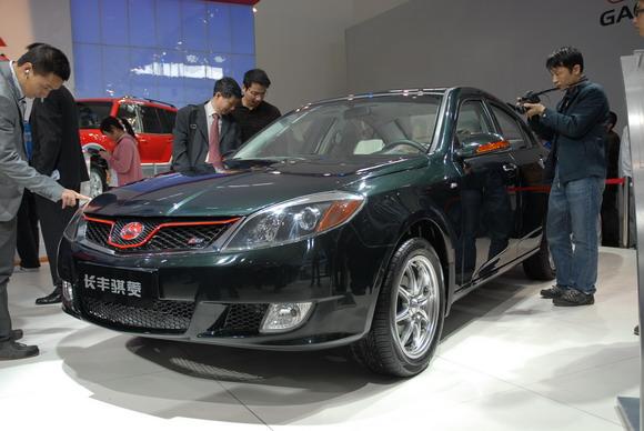 三厢骐菱家轿CP1A